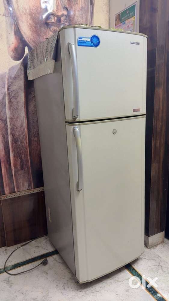 SAMSUNG Refrigerator 280 Lit Double Door