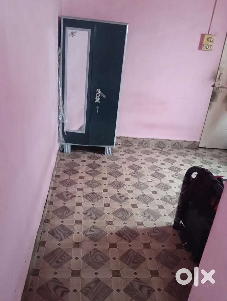 Mo.90-11-_70-29-98 Sell This 1 RK At Rs.13 Lakh Nigotiable