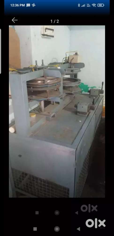 Paper plates machine