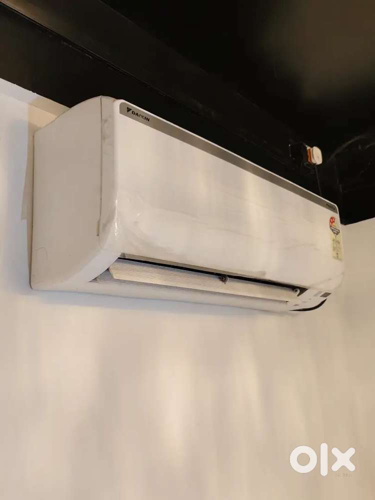 Daikn inv AC (1 Ton)