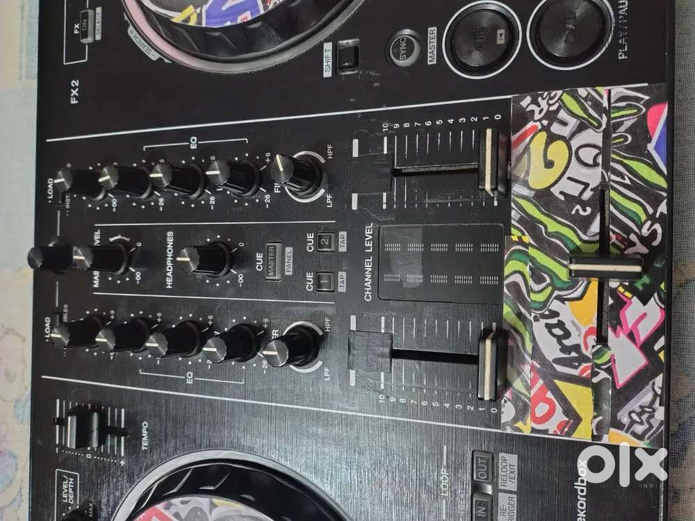 Pineer dj rb