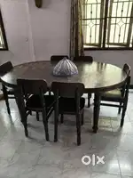 Dining table for sale