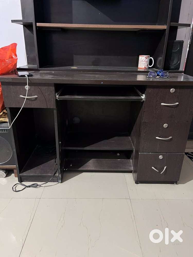 Bookshelf and Workstation
