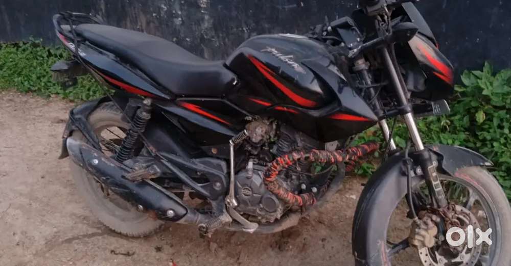 Bajaj pulsar 135 ls