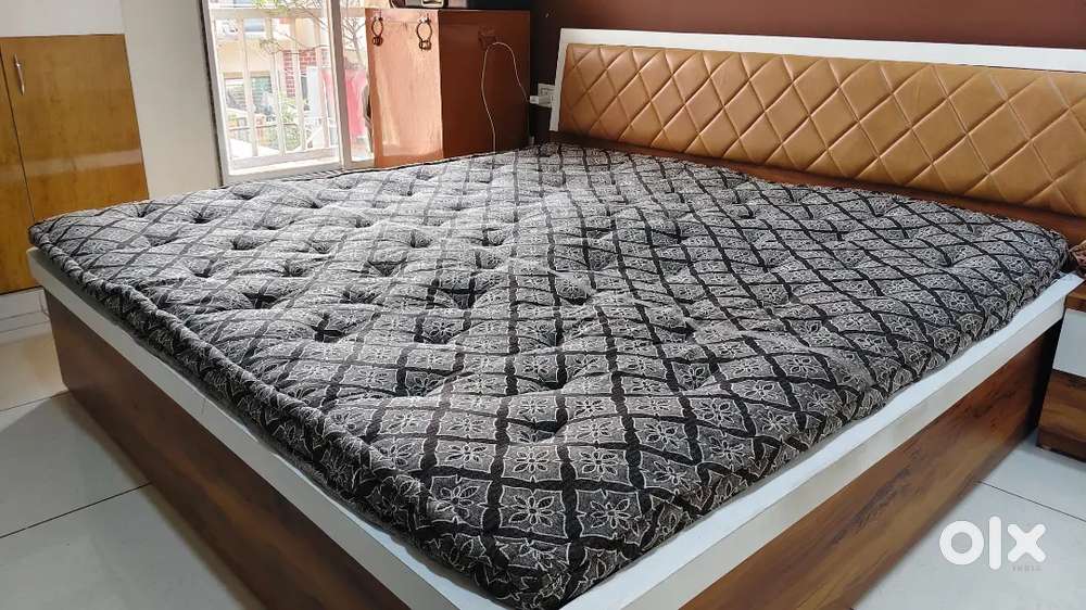 6×6 ડબલ બેડ કિંગ સાઇઝ રૂ નુ ગાદલું