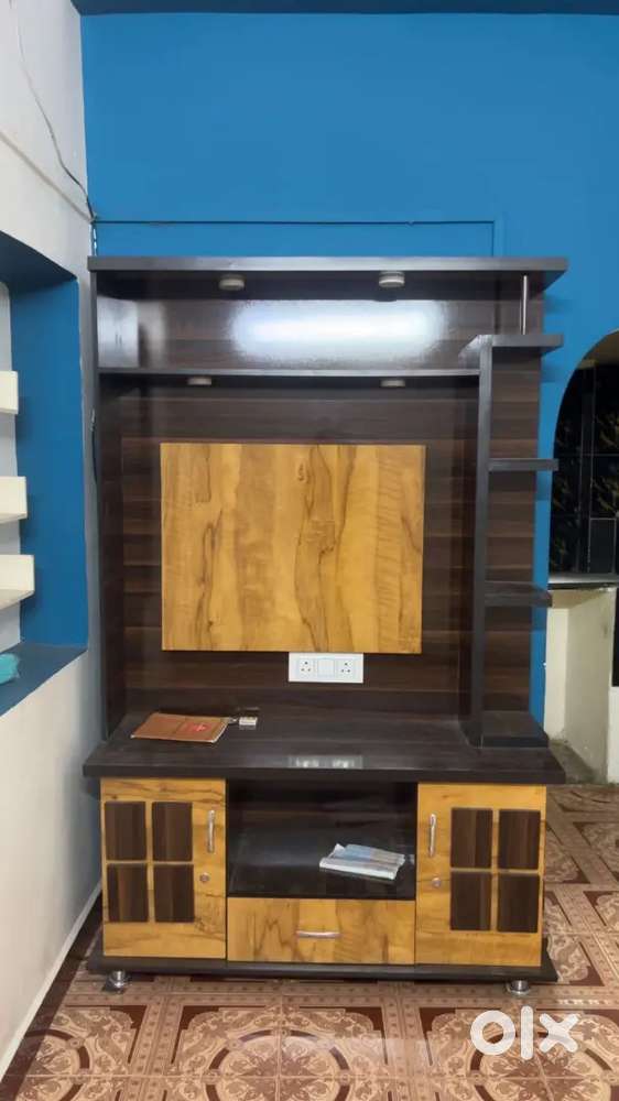 Tv unit sell