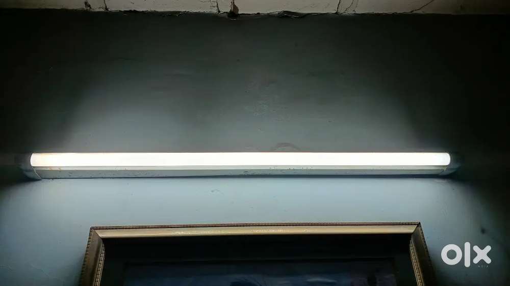 Tubelights with fittings.