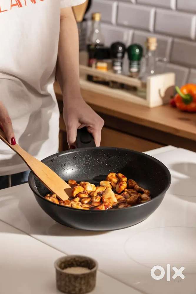 Female maid need at Gandhi Nagar