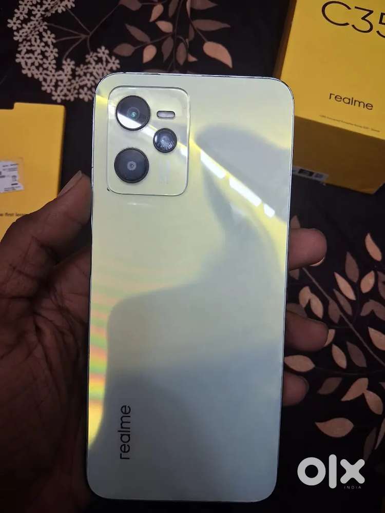 Realme c35
