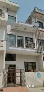 60 gajj house in sector 30