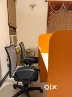 4 Seater office cabin with chairs - great condition.