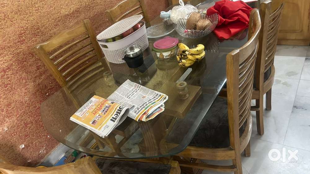 7 seater sofa with central table   And.  Dinning table  glass top 6