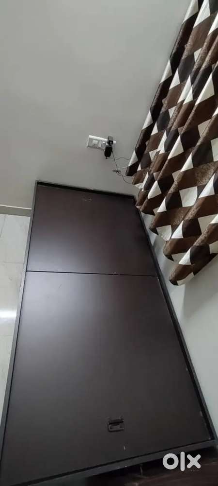 Single cot with storage in good condition