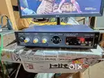 3 month old Audio Amplifier with Box and 8 inch 120 watt speakers