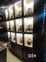 Display shelf