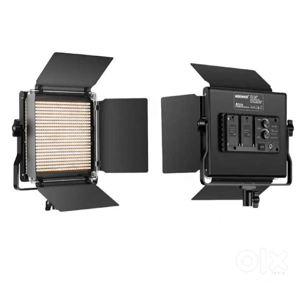 Neewer Bi-Color 660 LED Video Light and Stand Kit