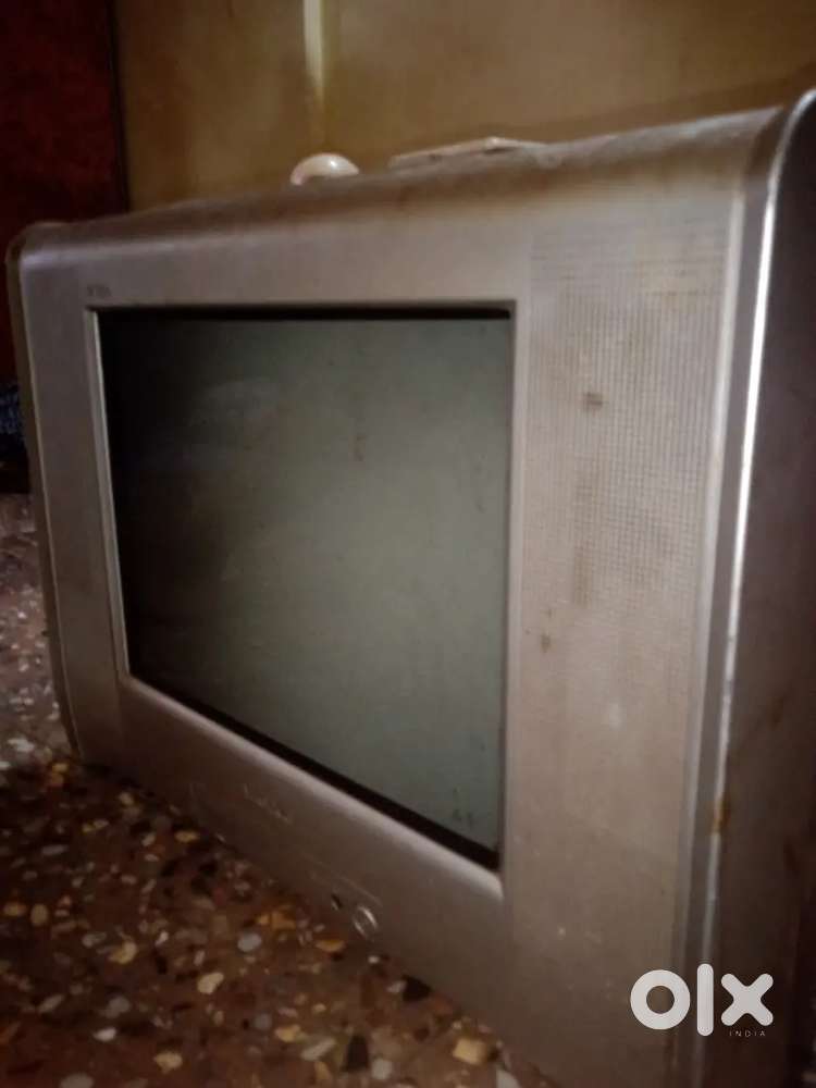 SONY TRINITRON TV ICONIC TV