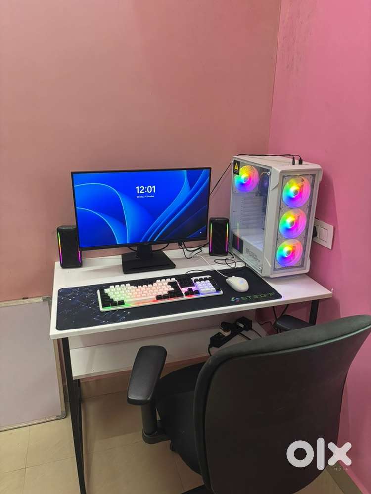 Gaming pc full set just 3month old