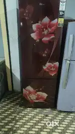 Second hand used fridzes available in good working condition.