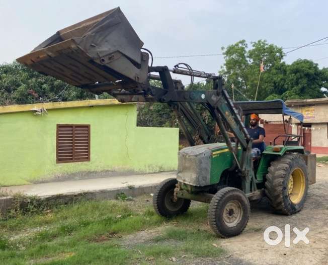 John Deere 5055 Loader