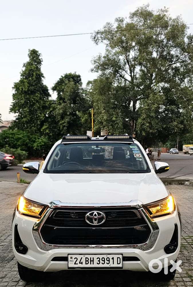 Toyota Hilux 2.8 High 4X4 AT, 2024, Diesel