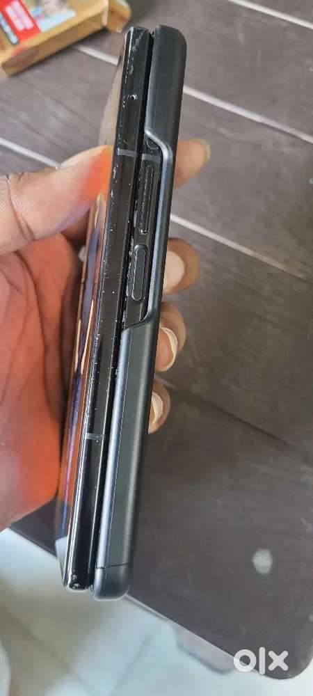 Samsung fold 3 1 year old