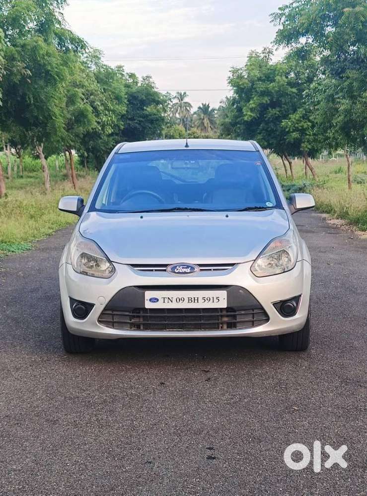 Ford Figo 1.2P Titanium MT, 2011, Petrol