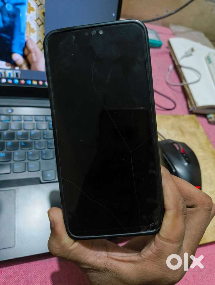 Honor 8X (4 GB RAM / 128 GB Storage)