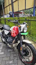 Royal Enfield Himalayan Scram 411