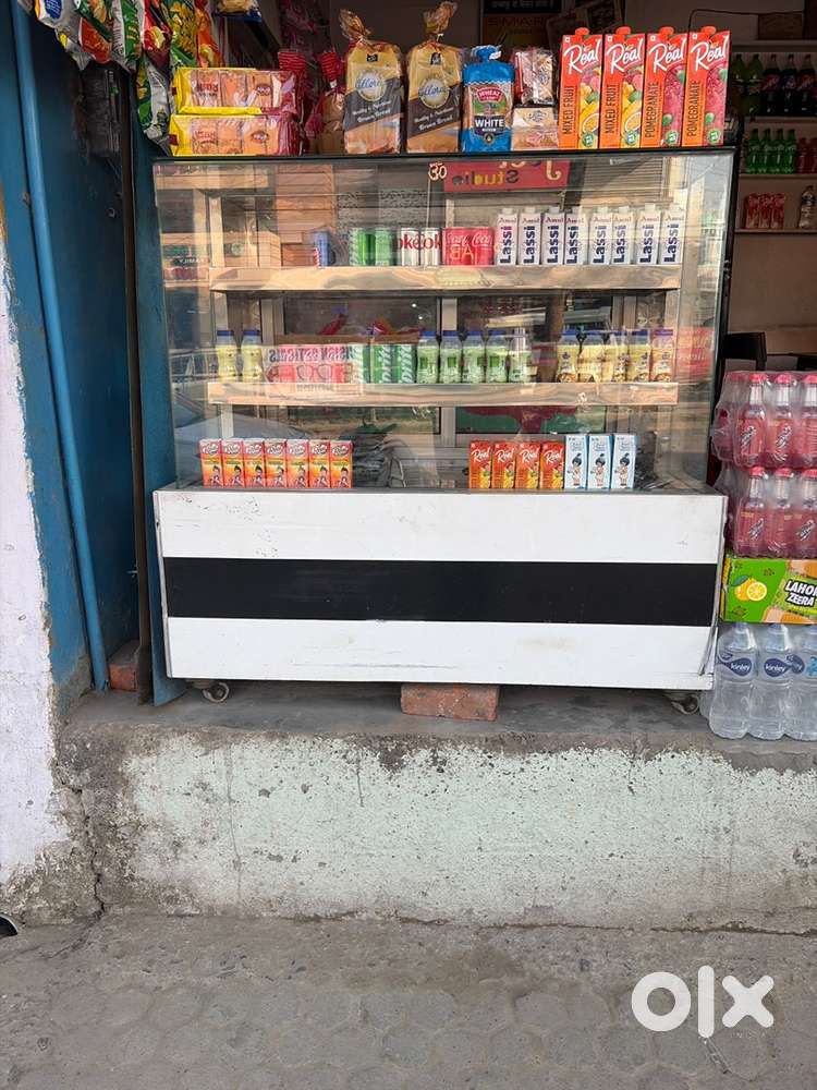 Display fridge