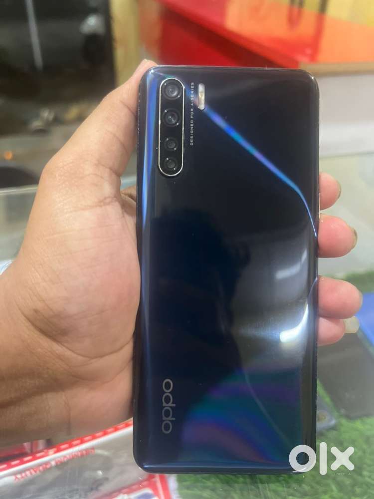 Oppo f15 8gb ram 128 storage good condition bill avilabel