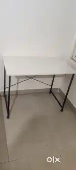 Premium study table