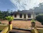 Erattupetta - Pala Road , 1 Acre old house For Sale