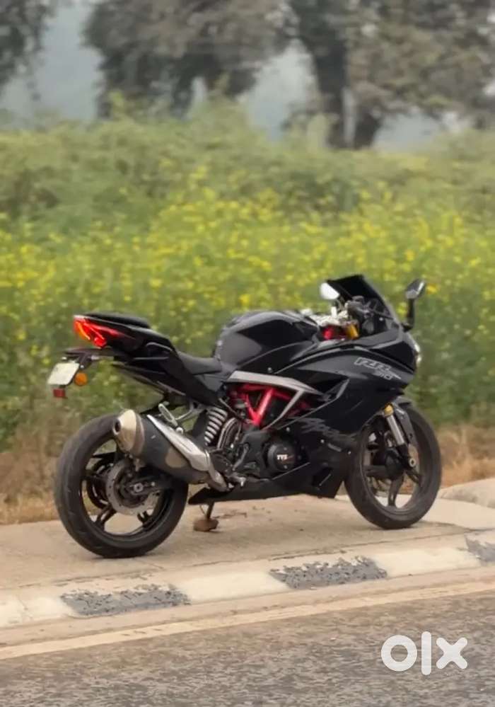 Apache RR310 mint condition like brand new