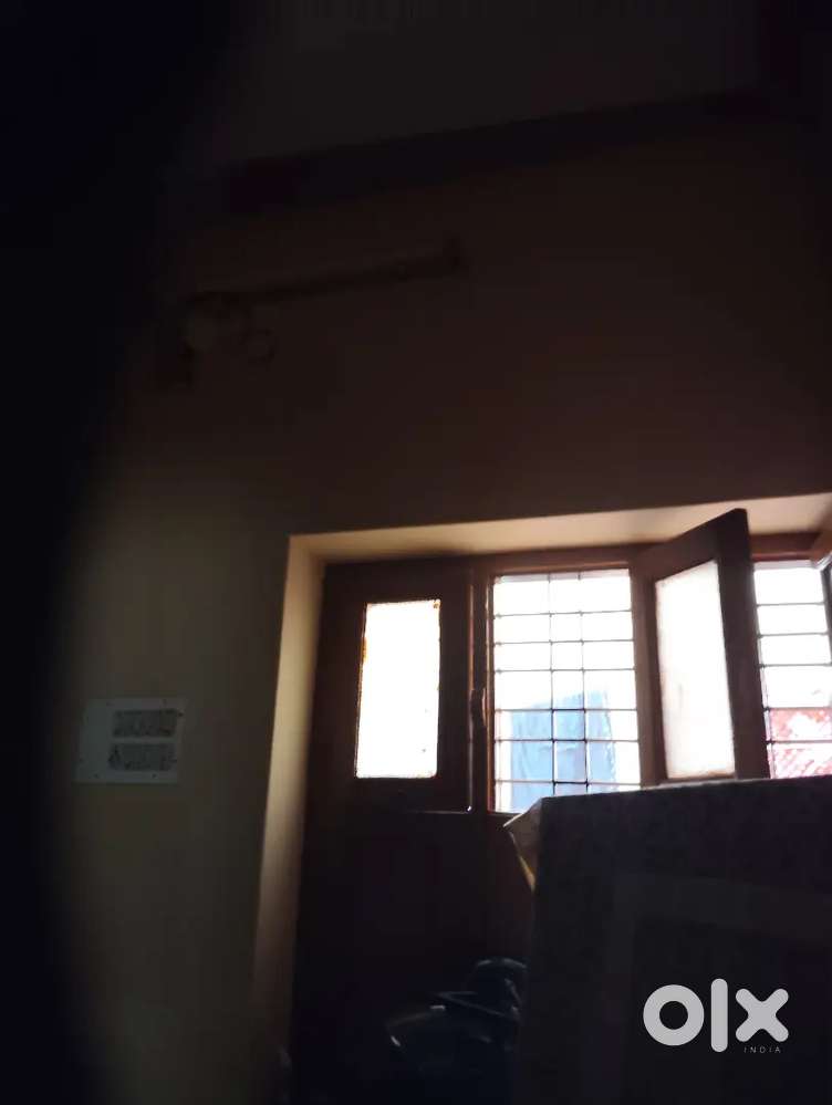 2bhk house for rent in RT NAGAR DEVEGOWDA RD V CARE HOSPITAL BANGALORE