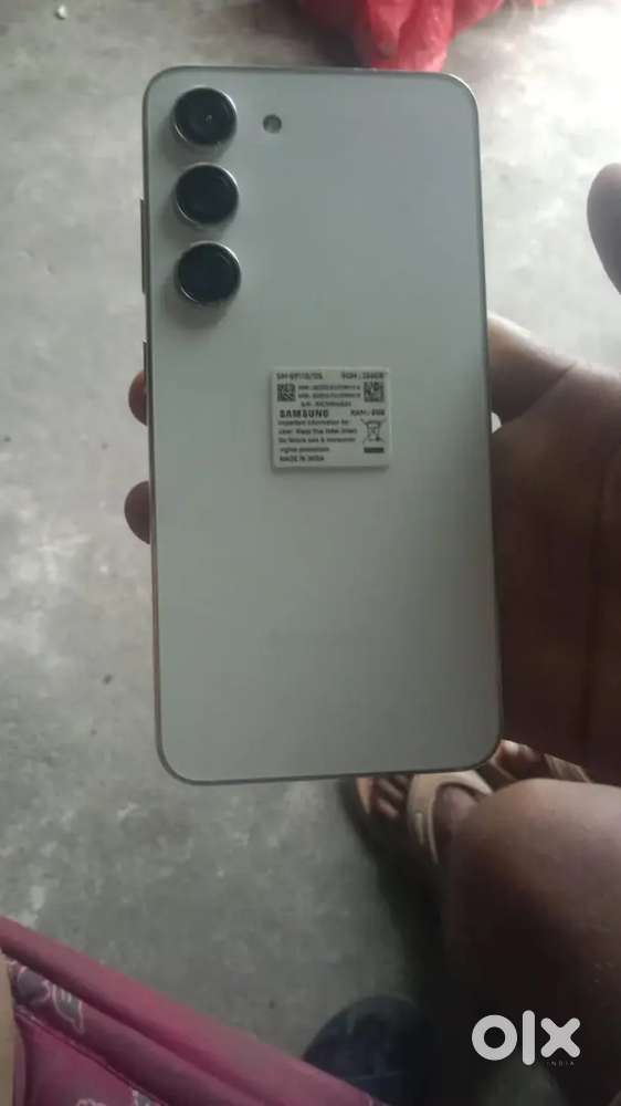 8gb 256 anyone interested dm me