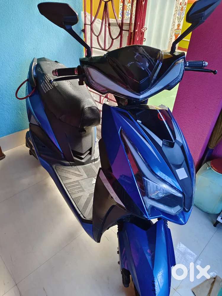 YoBikes Drift DX Plus (Electric Scooty)