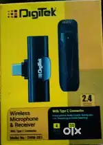 This is a DigiTek 2.4 wireless Microphone and Receiver