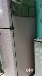 250 liter Fridge in working condition