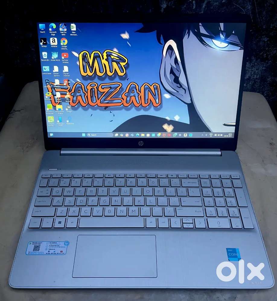 HP intel Core i3 8GB / 256GB