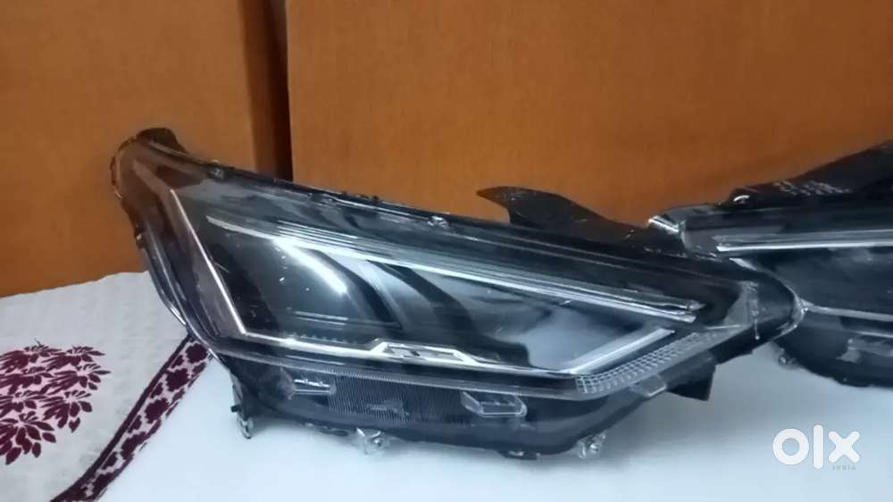 Nissan Magnite OEM led projector headlights