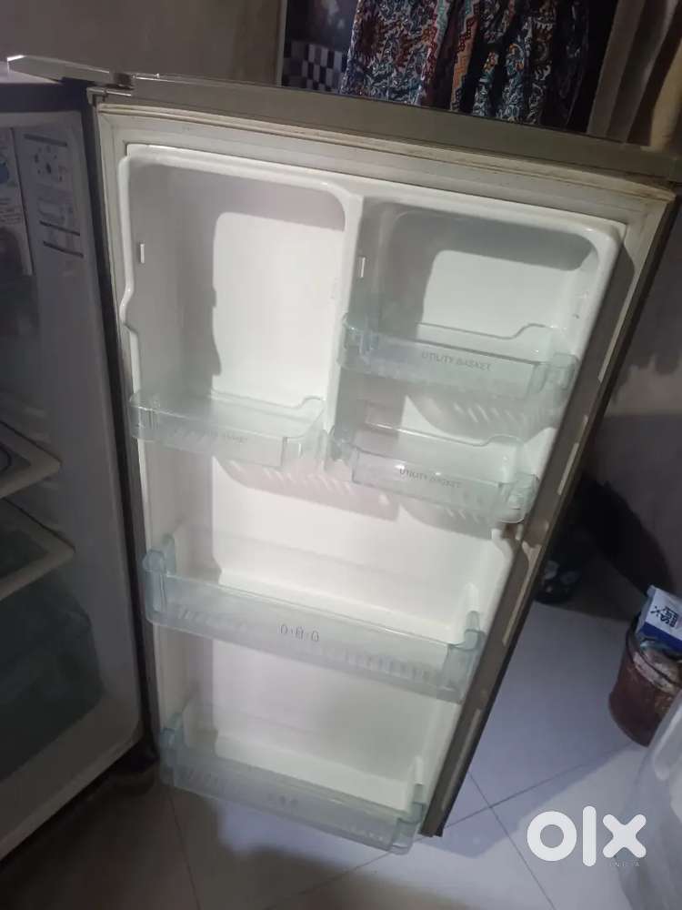 LG COMPANY NEW LIKE FRIDGE
