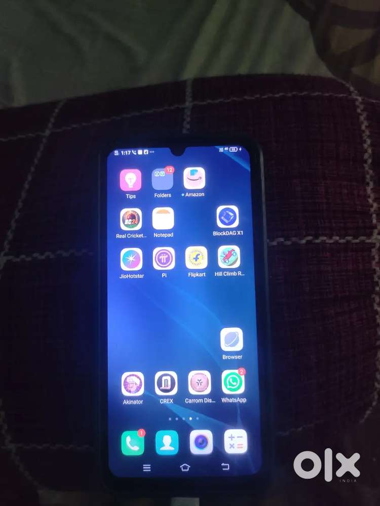 It's display duplicate and the front camera is not clear