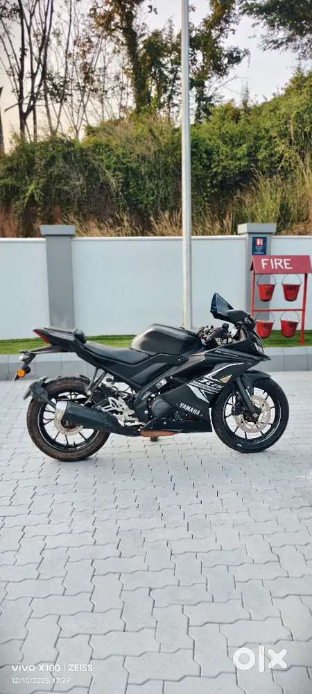 R15 V3 2021 MODEL SINGLE OWNER NEW TYRES NEAT & CLEAN