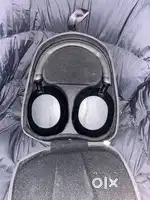 Sony WH-1000 xm5