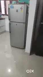 Double door Samsung fridge 215 Ltr
