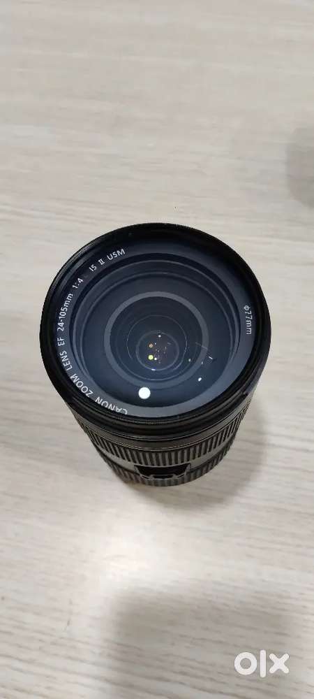 Canon 5dmarkiv 2018 model very less used maintained very well