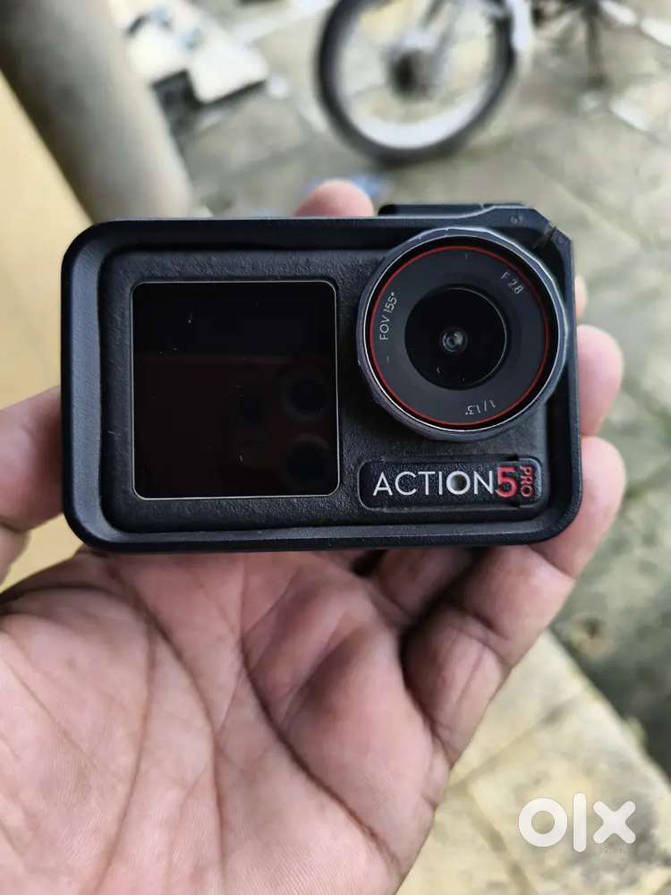 DJI action 5 pro adventure combo