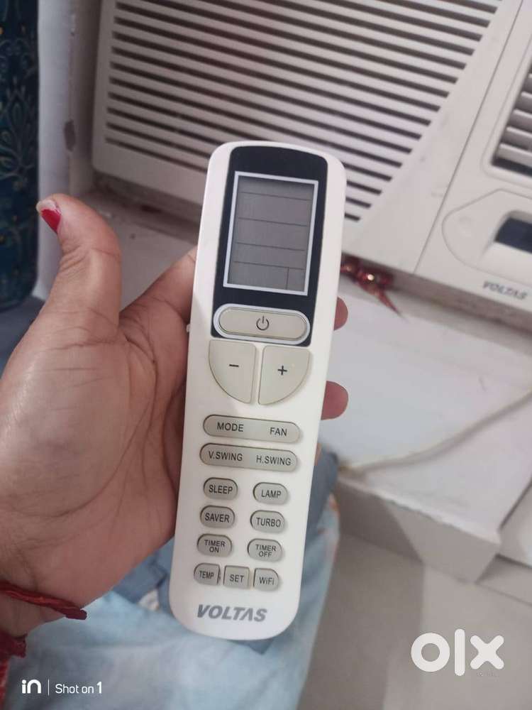 Window AC 1.5 ton 3 star  voltas