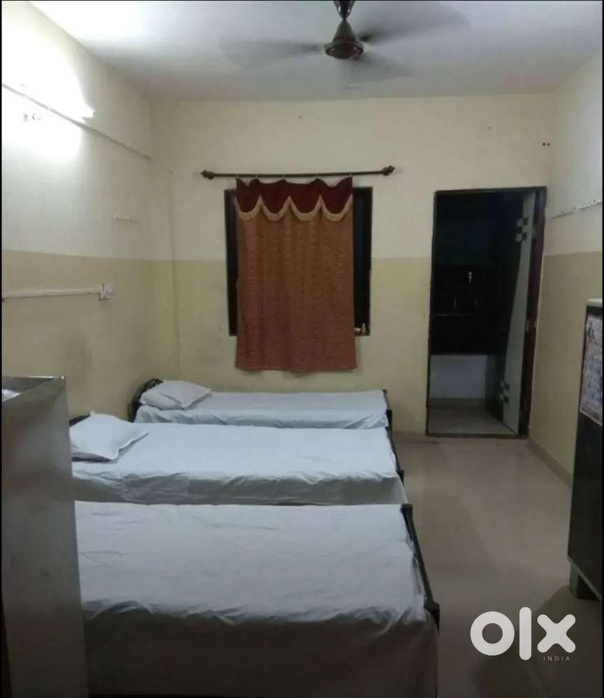 Cot bases room available